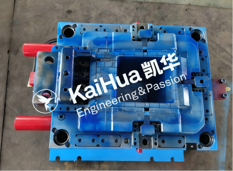 6 injection mold for arm rest box