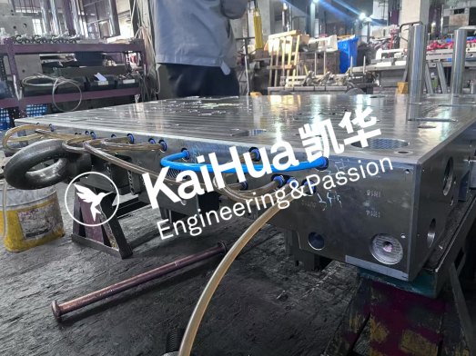 High-Clarity-PET-Chair-Injection-Mold