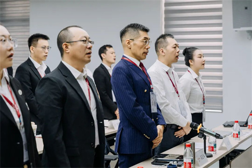 Two-Cavity Automotive Armrest Lid Lower Carrier Deep Draw Thin Wall