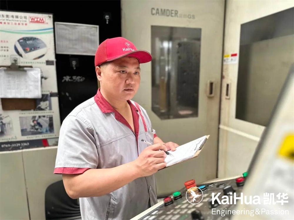 kaihua-mould-automotive-mold-logistic-mold-household-mold