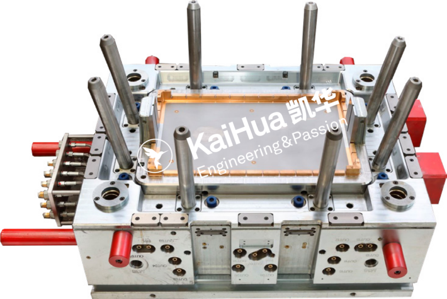 ndustrial-logistics-container-injection-mold-360-degree-view